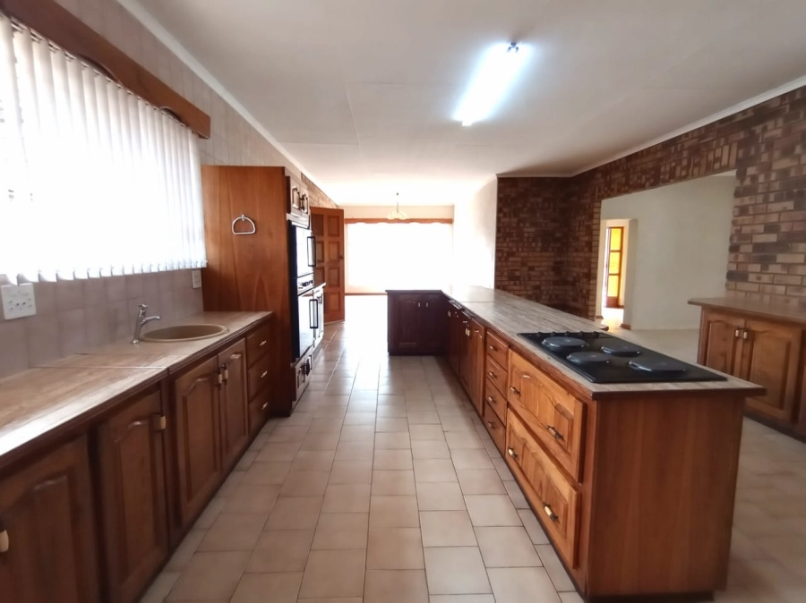 4 Bedroom Property for Sale in Parys Free State